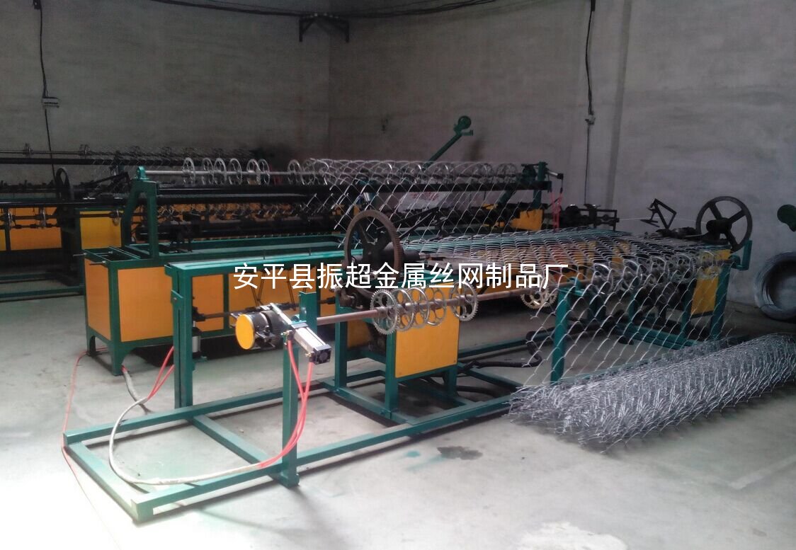 勾花網(wǎng)生產(chǎn)-安平縣振超金屬絲網(wǎng)制品廠www.tigii.cn
