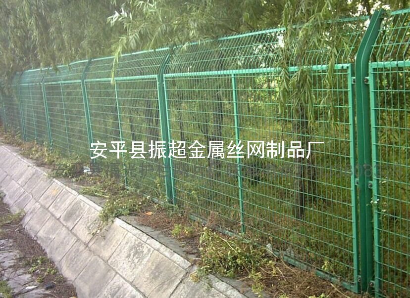 園林防護(hù)網(wǎng)-安平縣振超金屬絲網(wǎng)制品廠www.tigii.cn