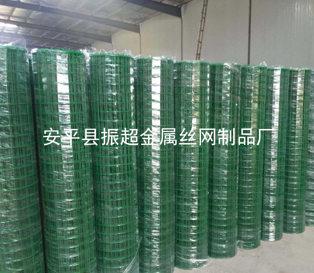 卷式鐵絲網(wǎng)圍墻www.tigii.cn