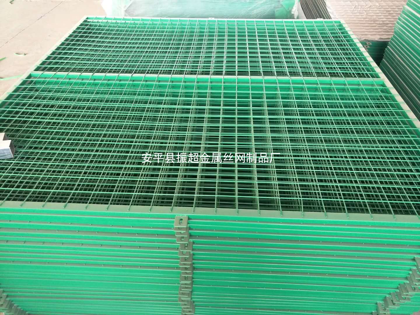 鐵絲網圍欄-www.tigii.cn