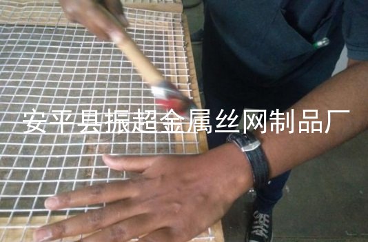 鐵絲網掛架-www.tigii.cn